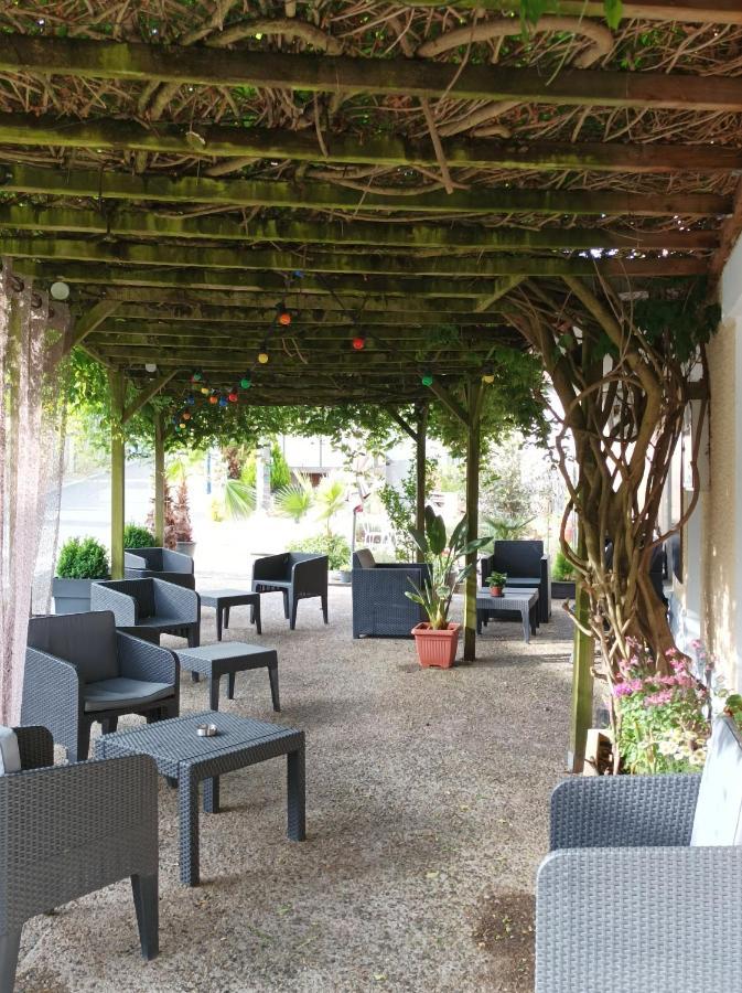 L' Auberge Campagnarde, Lourdes Poueyferre Exterior photo